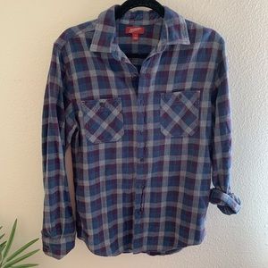Men’s purple flannel